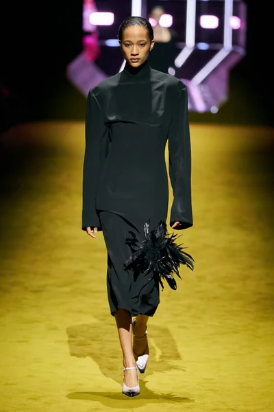 Look 52